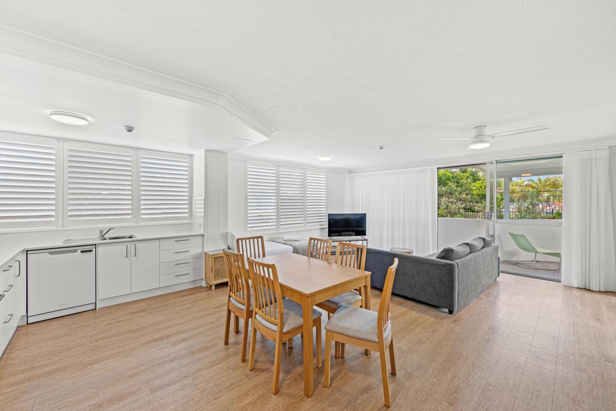 Burleigh Beach Tower 골드코스트 객실 사진