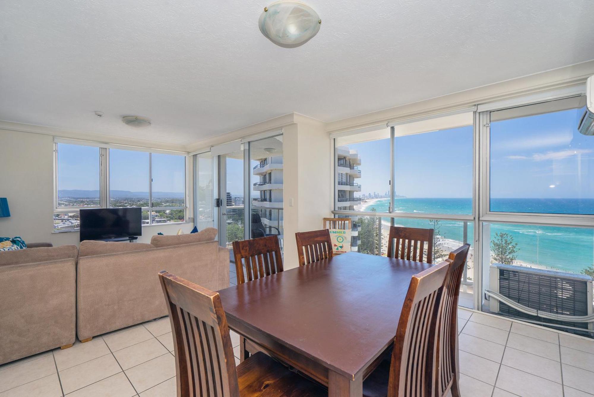 Burleigh Beach Tower 골드코스트 객실 사진